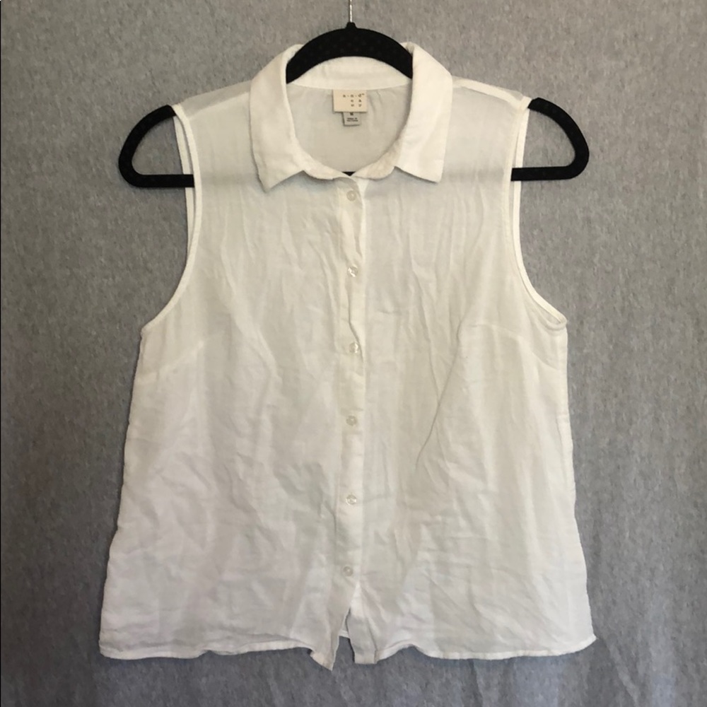 Button down sleeveless A New Day shirt